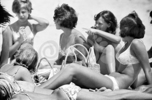 Surfer Girls circa 1966, © Bob Weeks