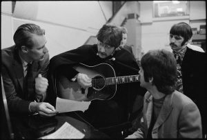 george-martin-with-the-beatles-members-6